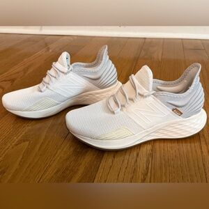 New Balance White Athletic Shoes wroavrw